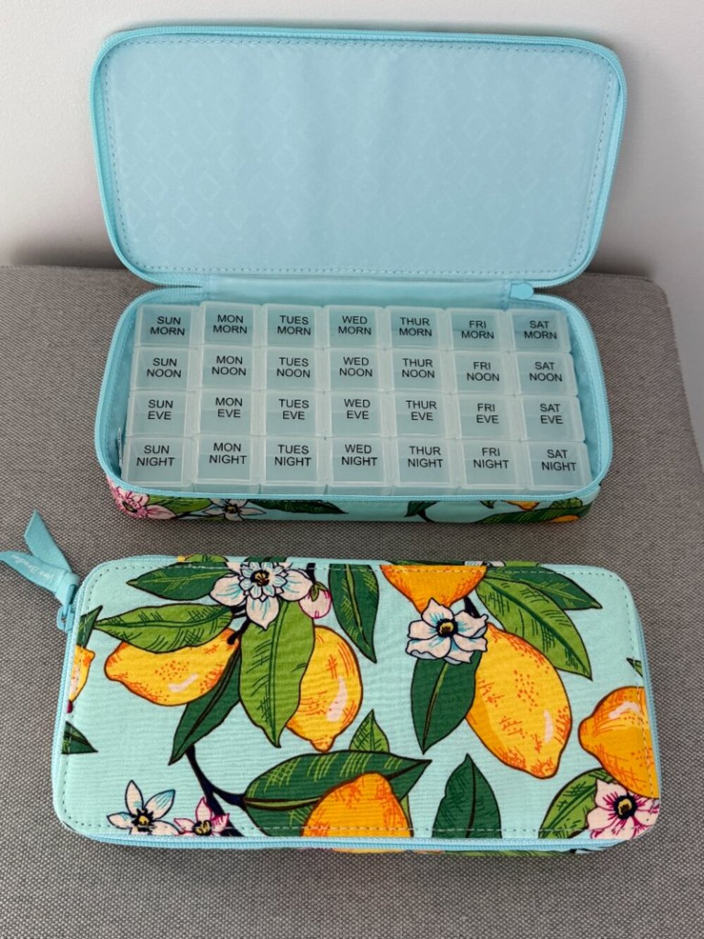 Vera Bradley LEMON GROVE Large Travel Pill Case (New No Tag) 7 Day Organizer